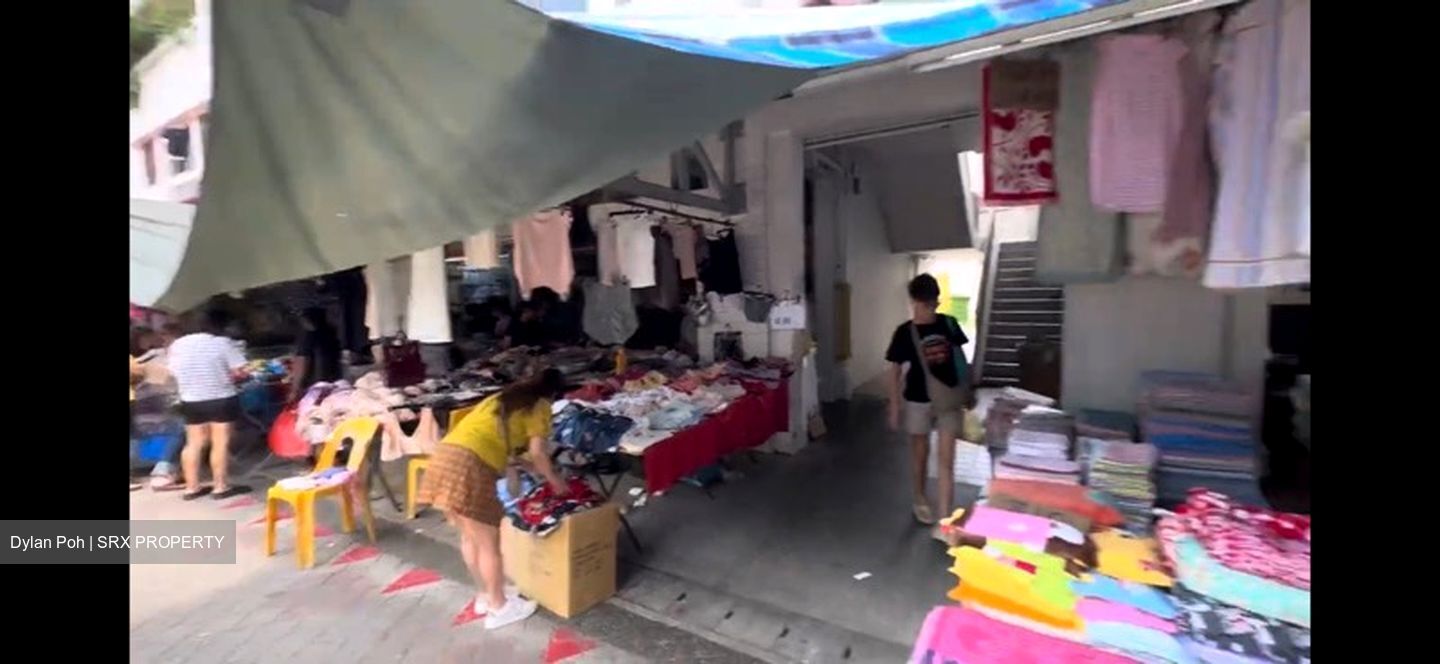 Yishun New Town (D27), Shop House #465250021
